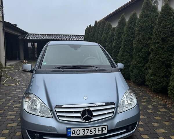 Синій Мерседес А клас, об'ємом двигуна 1.99 л та пробігом 140 тис. км за 10200 $, фото 3 на Automoto.ua