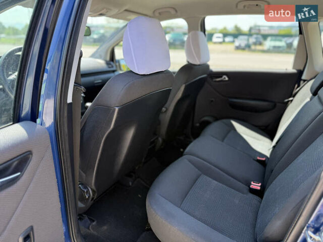 Синий Мерседес А класс, объемом двигателя 2 л и пробегом 226 тыс. км за 6700 $, фото 12 на Automoto.ua