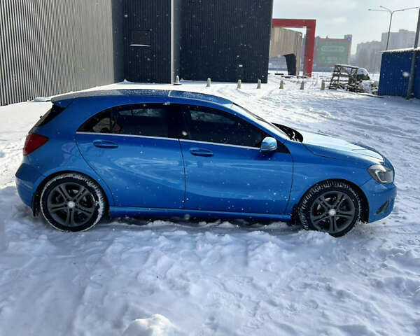 Синий Мерседес А класс, объемом двигателя 1.8 л и пробегом 130 тыс. км за 11550 $, фото 5 на Automoto.ua