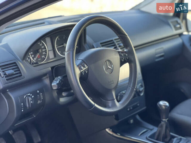 Синий Мерседес А класс, объемом двигателя 2 л и пробегом 222 тыс. км за 8500 $, фото 9 на Automoto.ua