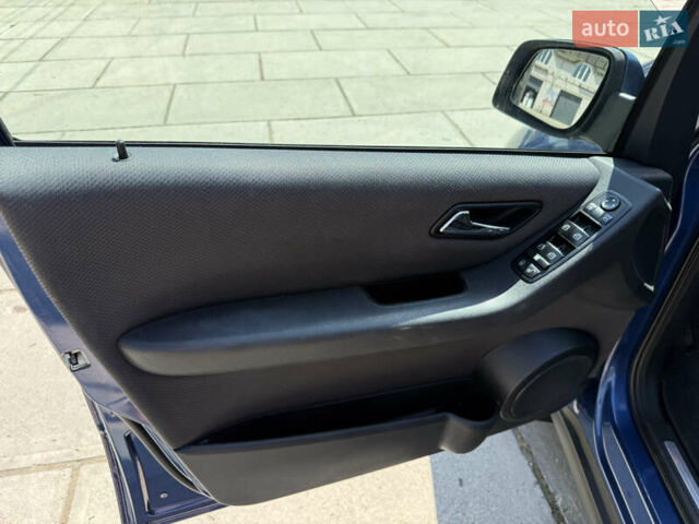 Синий Мерседес А класс, объемом двигателя 2 л и пробегом 226 тыс. км за 6700 $, фото 9 на Automoto.ua