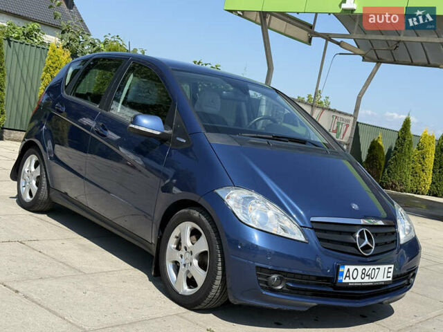 Синий Мерседес А класс, объемом двигателя 2 л и пробегом 226 тыс. км за 6700 $, фото 1 на Automoto.ua