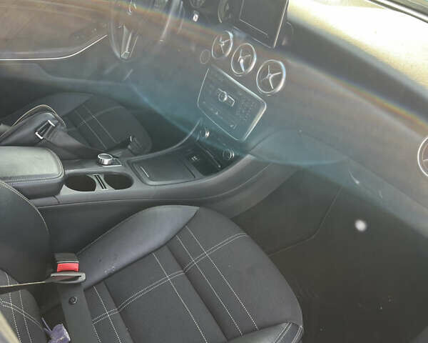 Синий Мерседес А класс, объемом двигателя 1.8 л и пробегом 130 тыс. км за 11550 $, фото 15 на Automoto.ua