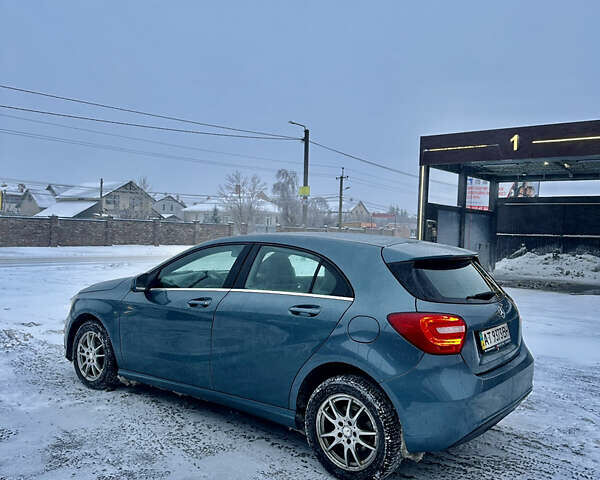 Синій Мерседес А клас, об'ємом двигуна 1.8 л та пробігом 160 тис. км за 10500 $, фото 6 на Automoto.ua