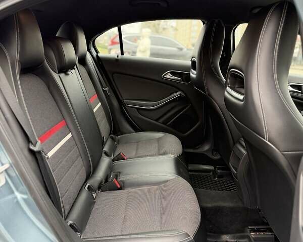 Синий Мерседес А класс, объемом двигателя 1.8 л и пробегом 160 тыс. км за 10499 $, фото 2 на Automoto.ua