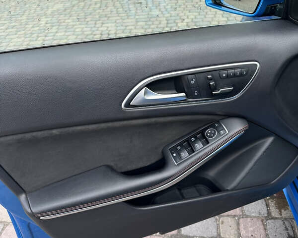 Синий Мерседес А класс, объемом двигателя 1.46 л и пробегом 215 тыс. км за 17777 $, фото 11 на Automoto.ua