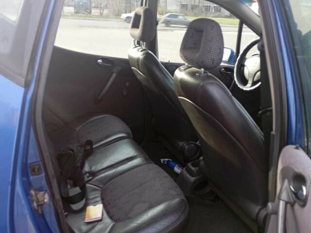 Синий Мерседес А класс, объемом двигателя 1.6 л и пробегом 1 тыс. км за 2300 $, фото 3 на Automoto.ua