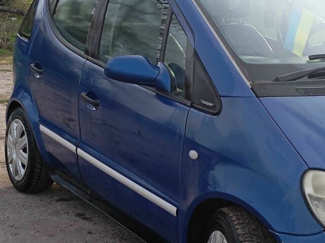 Синий Мерседес А класс, объемом двигателя 1.6 л и пробегом 1 тыс. км за 2300 $, фото 1 на Automoto.ua