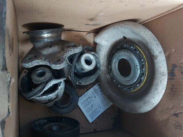 Синий Мерседес А класс, объемом двигателя 2 л и пробегом 300 тыс. км за 1600 $, фото 18 на Automoto.ua