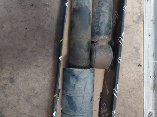 Синий Мерседес А класс, объемом двигателя 2 л и пробегом 300 тыс. км за 1600 $, фото 12 на Automoto.ua