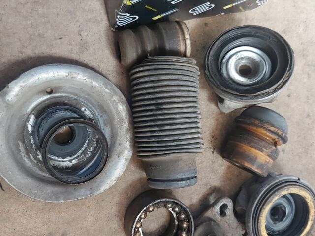 Синий Мерседес А класс, объемом двигателя 2 л и пробегом 300 тыс. км за 1600 $, фото 13 на Automoto.ua