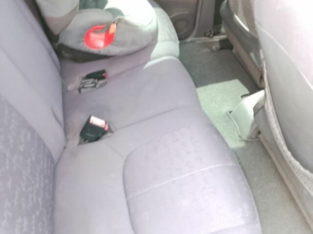 Синий Мерседес А класс, объемом двигателя 1.6 л и пробегом 253 тыс. км за 2800 $, фото 3 на Automoto.ua