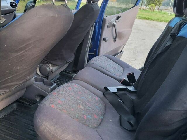 Синій Мерседес А клас, об'ємом двигуна 0 л та пробігом 150 тис. км за 2500 $, фото 10 на Automoto.ua