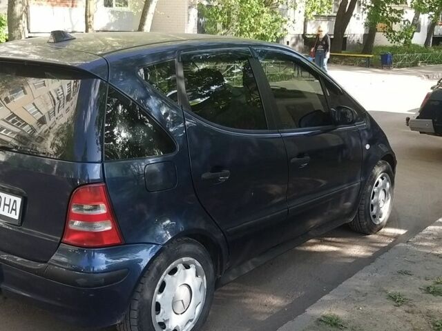 Синий Мерседес А класс, объемом двигателя 1.7 л и пробегом 270 тыс. км за 3800 $, фото 7 на Automoto.ua