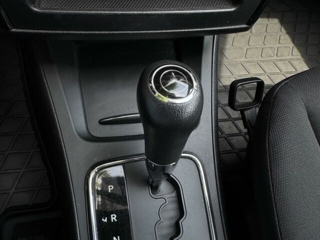 Синий Мерседес А класс, объемом двигателя 2 л и пробегом 174 тыс. км за 6700 $, фото 5 на Automoto.ua