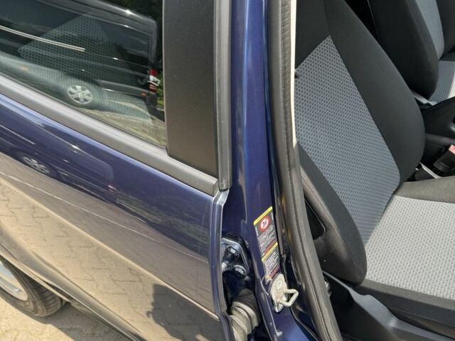 Синий Мерседес А класс, объемом двигателя 2 л и пробегом 174 тыс. км за 6700 $, фото 18 на Automoto.ua