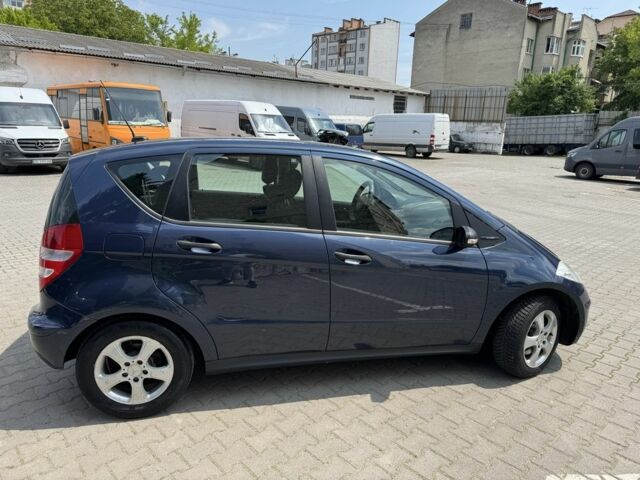 Синий Мерседес А класс, объемом двигателя 2 л и пробегом 174 тыс. км за 6700 $, фото 4 на Automoto.ua