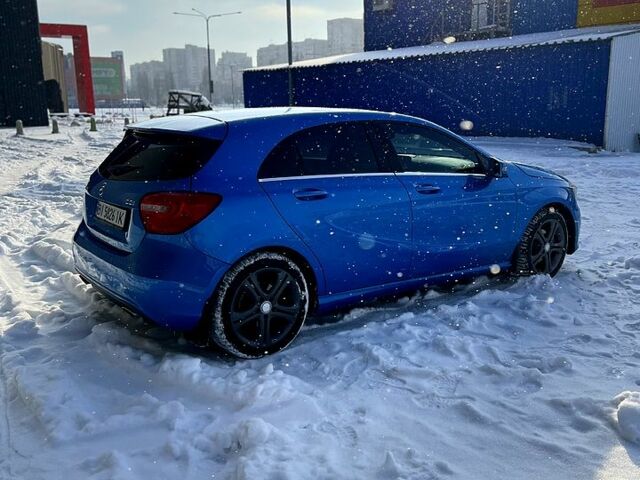 Синій Мерседес А клас, об'ємом двигуна 1.8 л та пробігом 1300 тис. км за 13000 $, фото 5 на Automoto.ua