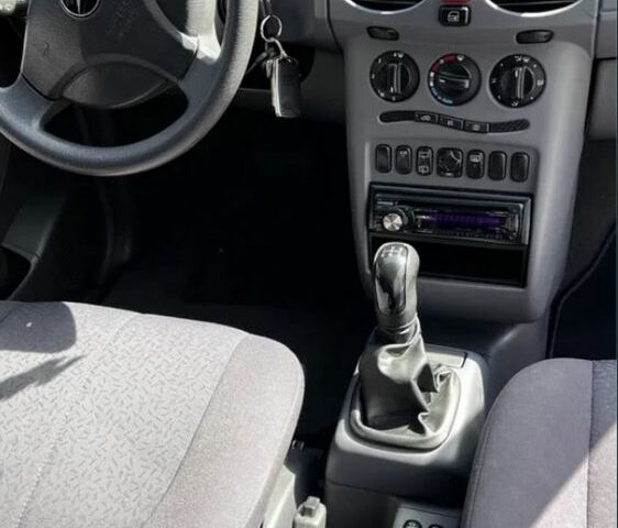 Синий Мерседес А класс, объемом двигателя 1.4 л и пробегом 135 тыс. км за 2900 $, фото 12 на Automoto.ua