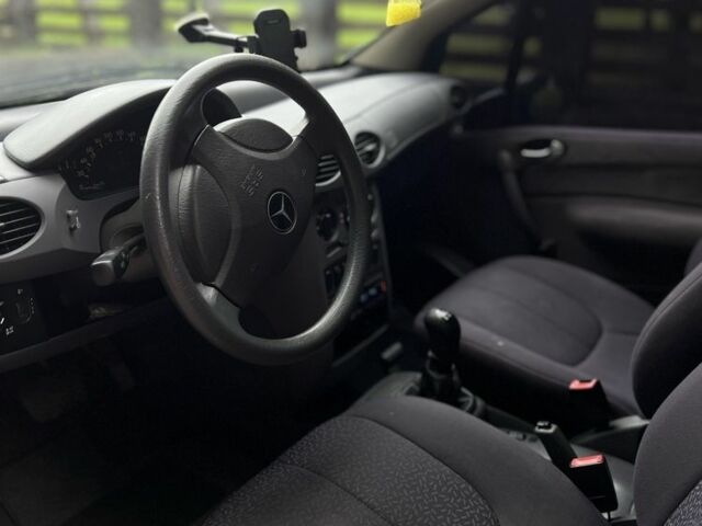 Синій Мерседес А клас, об'ємом двигуна 1.4 л та пробігом 138 тис. км за 3300 $, фото 5 на Automoto.ua