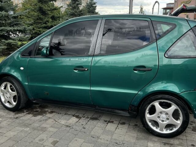 Зеленый Мерседес А класс, объемом двигателя 0 л и пробегом 210 тыс. км за 800 $, фото 3 на Automoto.ua