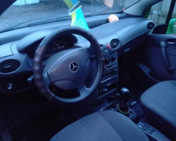 Зелений Мерседес А клас, об'ємом двигуна 1.6 л та пробігом 223 тис. км за 1900 $, фото 4 на Automoto.ua