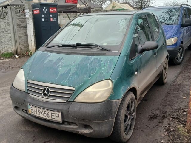 Зелений Мерседес А клас, об'ємом двигуна 1.6 л та пробігом 100 тис. км за 2800 $, фото 6 на Automoto.ua