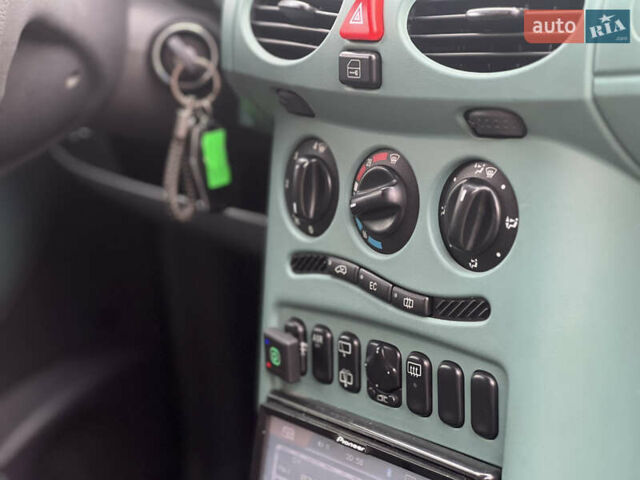 Зеленый Мерседес А класс, объемом двигателя 1.4 л и пробегом 246 тыс. км за 4100 $, фото 25 на Automoto.ua