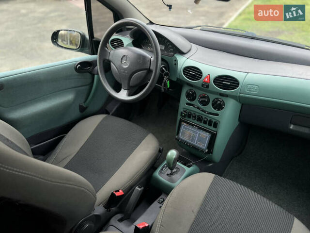 Зеленый Мерседес А класс, объемом двигателя 1.4 л и пробегом 246 тыс. км за 4100 $, фото 26 на Automoto.ua