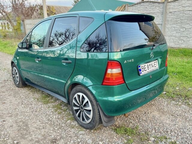 Зеленый Мерседес А класс, объемом двигателя 1.4 л и пробегом 246 тыс. км за 3750 $, фото 5 на Automoto.ua