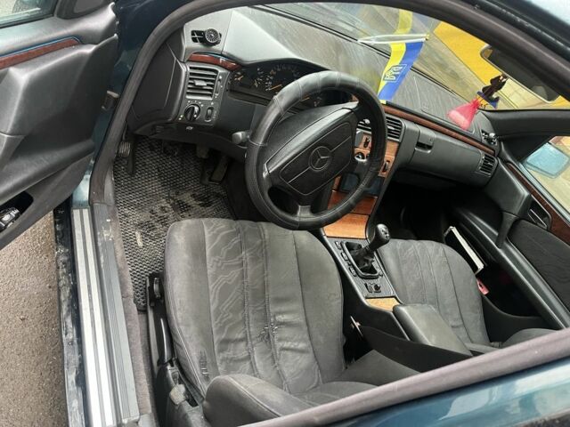 Мерседес А класс 1999 в Дрогобыче на Automoto.ua Зеленый Мерседес А класс, объемом двигателя 2 л и пробегом 375 тыс. км за 2900 $, фото 5 на Automoto.ua