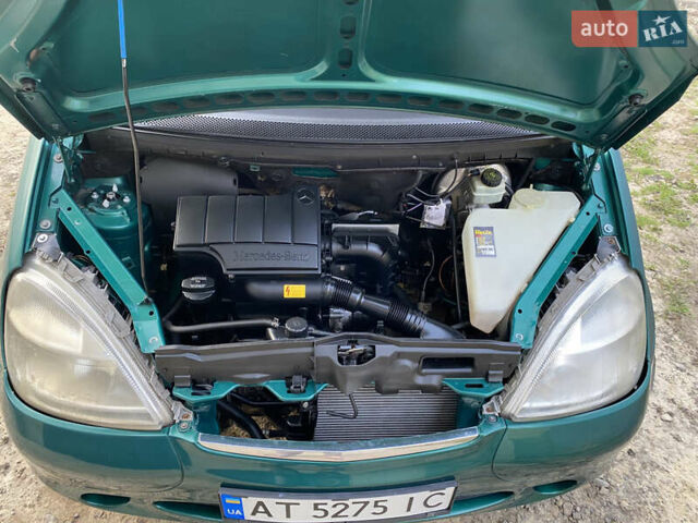 Зеленый Мерседес А класс, объемом двигателя 1.4 л и пробегом 251 тыс. км за 3000 $, фото 2 на Automoto.ua