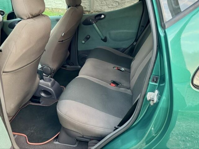 Зеленый Мерседес А класс, объемом двигателя 1.4 л и пробегом 246 тыс. км за 3750 $, фото 9 на Automoto.ua