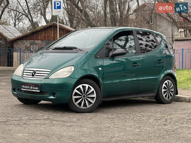 Зеленый Мерседес А класс, объемом двигателя 1.4 л и пробегом 246 тыс. км за 4100 $, фото 2 на Automoto.ua