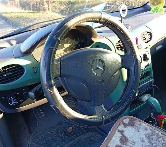 Зеленый Мерседес А класс, объемом двигателя 1.69 л и пробегом 350 тыс. км за 2500 $, фото 6 на Automoto.ua