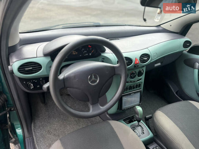 Зеленый Мерседес А класс, объемом двигателя 1.4 л и пробегом 246 тыс. км за 4100 $, фото 17 на Automoto.ua