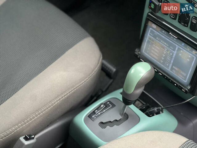 Зеленый Мерседес А класс, объемом двигателя 1.4 л и пробегом 246 тыс. км за 4100 $, фото 22 на Automoto.ua