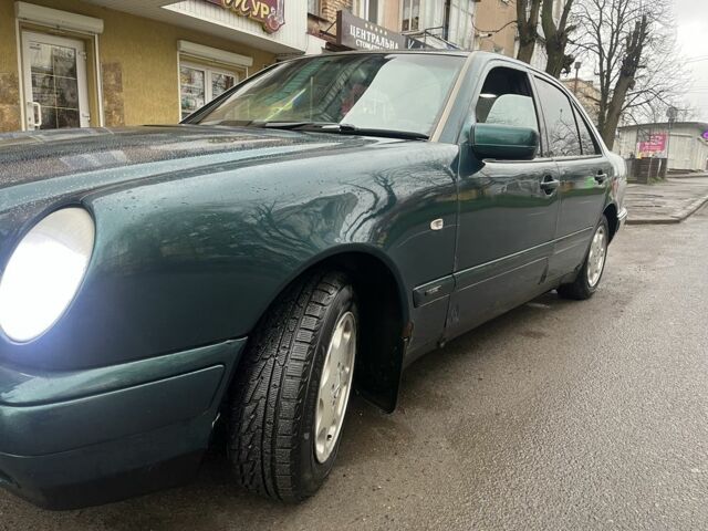 Мерседес А класс 1999 в Дрогобыче на Automoto.ua Зеленый Мерседес А класс, объемом двигателя 2 л и пробегом 375 тыс. км за 2900 $, фото 4 на Automoto.ua