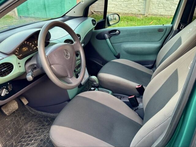 Зеленый Мерседес А класс, объемом двигателя 1.4 л и пробегом 246 тыс. км за 3750 $, фото 6 на Automoto.ua