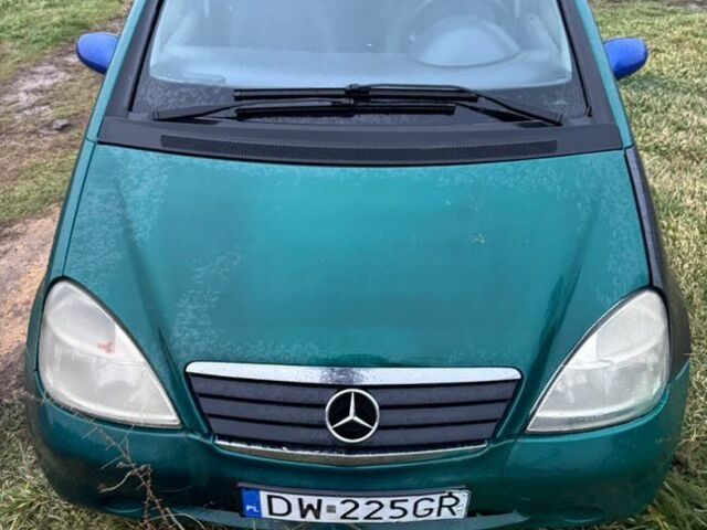 Зелений Мерседес А клас, об'ємом двигуна 1.7 л та пробігом 2 тис. км за 700 $, фото 1 на Automoto.ua