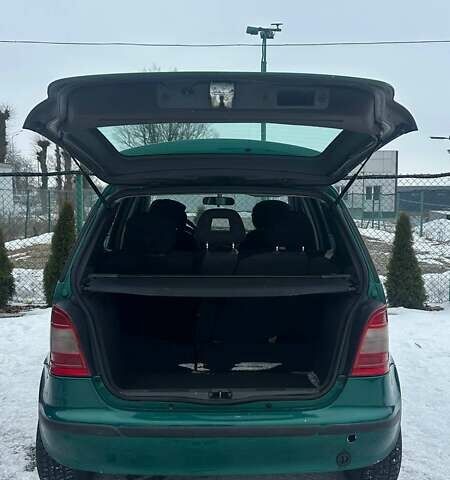 Зеленый Мерседес А класс, объемом двигателя 1.6 л и пробегом 260 тыс. км за 2850 $, фото 4 на Automoto.ua