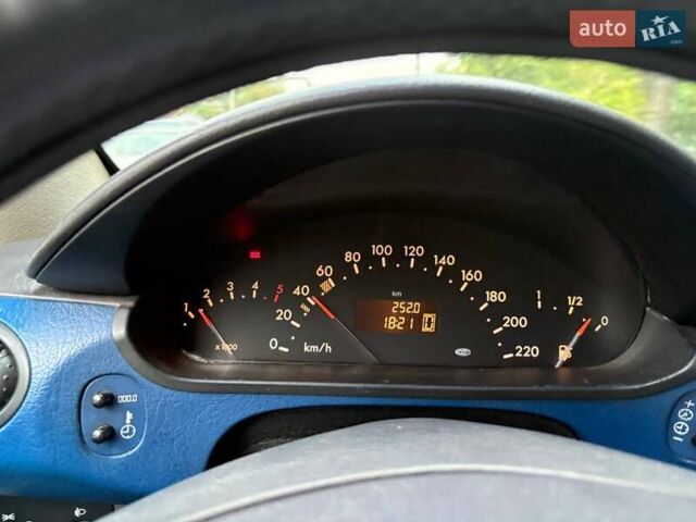 Зеленый Мерседес А класс, объемом двигателя 1.69 л и пробегом 200 тыс. км за 4800 $, фото 9 на Automoto.ua