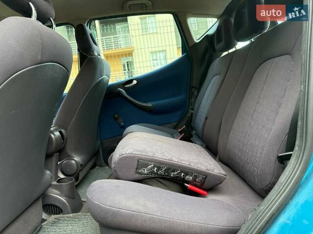 Зеленый Мерседес А класс, объемом двигателя 1.69 л и пробегом 200 тыс. км за 4800 $, фото 5 на Automoto.ua