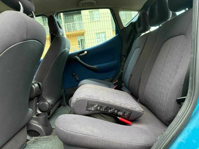 Зелений Мерседес А клас, об'ємом двигуна 1.7 л та пробігом 200 тис. км за 4800 $, фото 11 на Automoto.ua