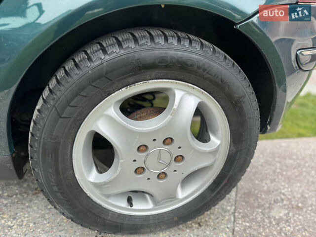 Зеленый Мерседес А класс, объемом двигателя 1.7 л и пробегом 277 тыс. км за 3000 $, фото 13 на Automoto.ua