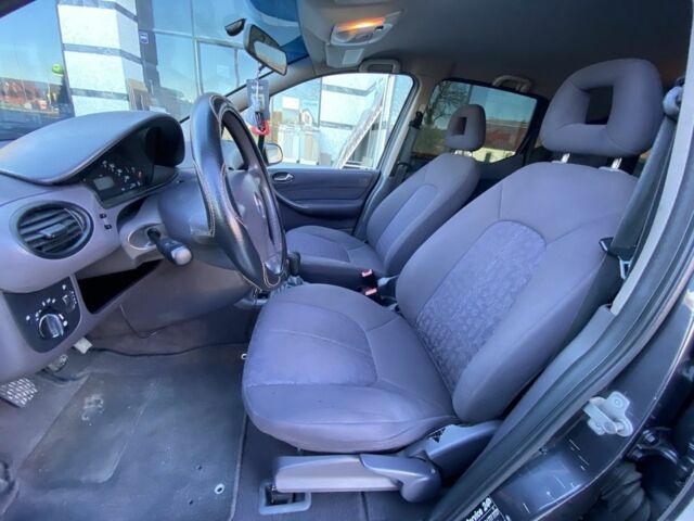 Зеленый Мерседес А класс, объемом двигателя 1.4 л и пробегом 234 тыс. км за 2999 $, фото 6 на Automoto.ua