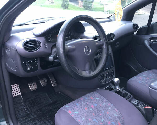 Зелений Мерседес А клас, об'ємом двигуна 1.69 л та пробігом 386 тис. км за 3500 $, фото 10 на Automoto.ua