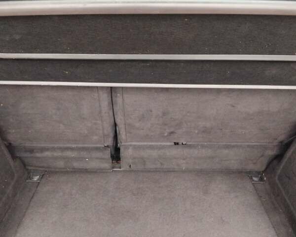 Зеленый Мерседес А класс, объемом двигателя 1.7 л и пробегом 237 тыс. км за 4000 $, фото 3 на Automoto.ua