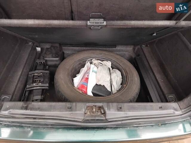 Зеленый Мерседес А класс, объемом двигателя 1.7 л и пробегом 237 тыс. км за 4000 $, фото 4 на Automoto.ua