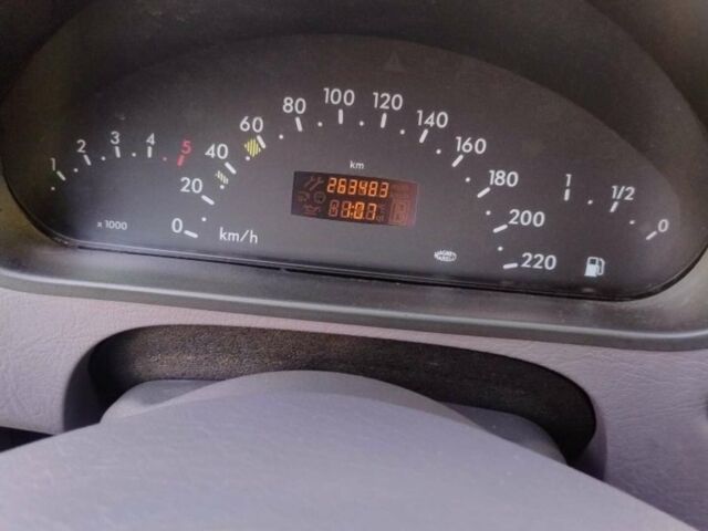 Зеленый Мерседес А класс, объемом двигателя 1.7 л и пробегом 263 тыс. км за 2850 $, фото 10 на Automoto.ua